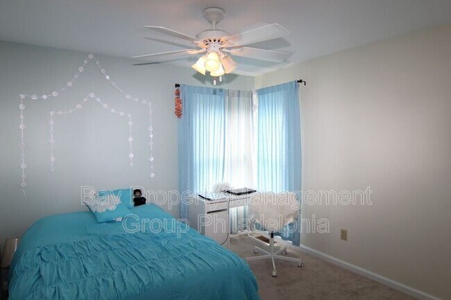 Foto del edificio - 7 Walton Ct