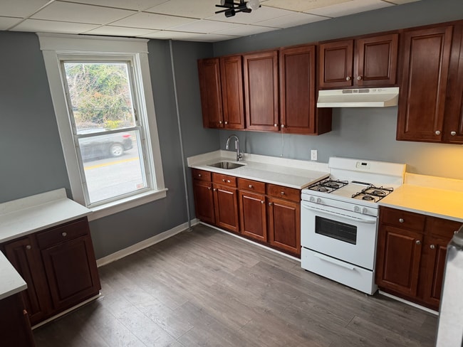 kitchen - 1240 N Curley St