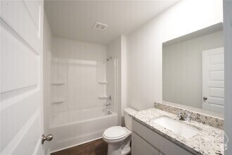 Building Photo - 480 Coconut Dr