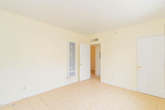 Foto del edificio - 1210 N Florence St