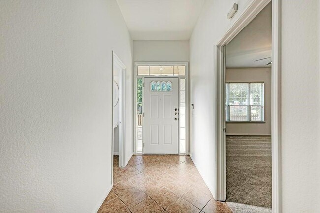 Foto del edificio - 1906 W 42nd St