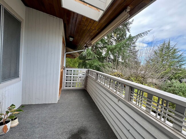 Building Photo - PATTERSON SAND POINT