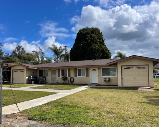 Building Photo - 21943 Vivienda Ave
