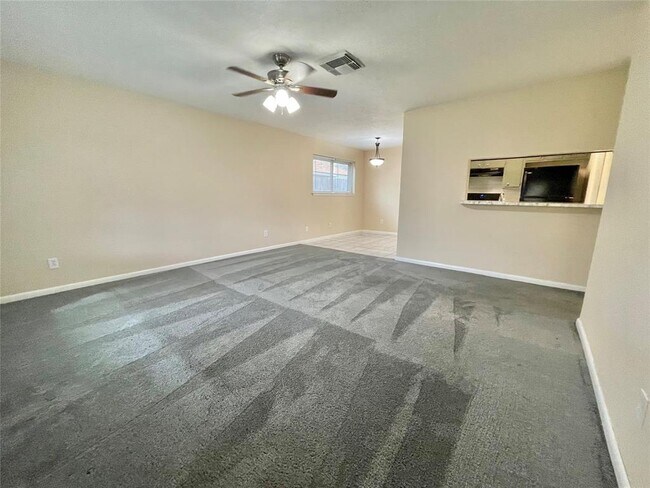 Building Photo - 1306 Kappa St