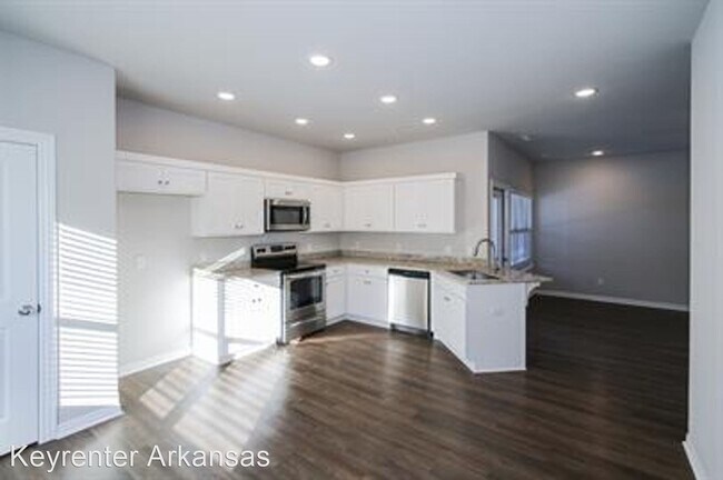 Building Photo - 3 br, 2 bath House - 310 Grove
