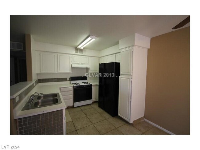 Foto del edificio - 5710 Tropicana Ave