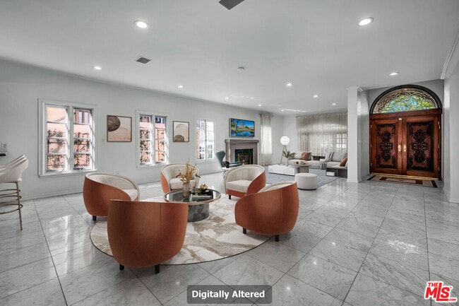 Building Photo - 10810 Rochester Ave