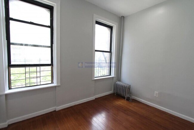 Foto del edificio - 2546 Seventh Avenue