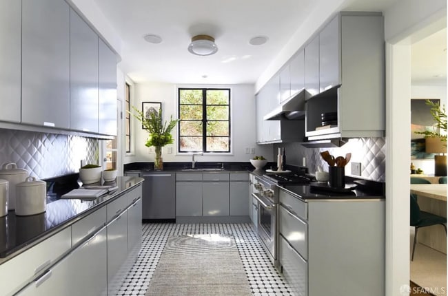 Foto del edificio - 2211 Leavenworth St