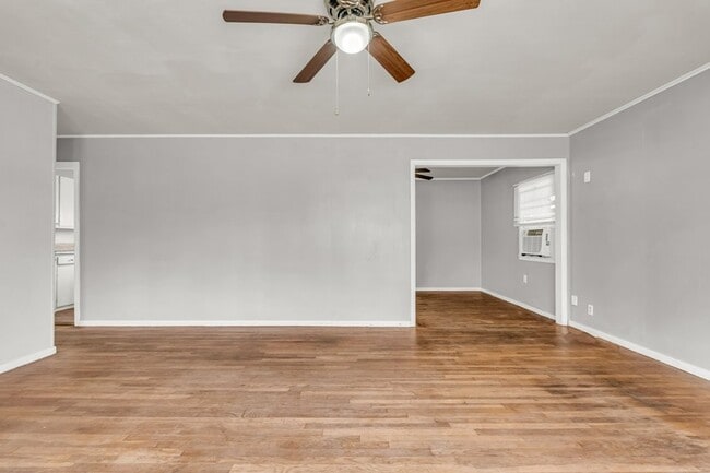 Foto del edificio - 137 Poplar St