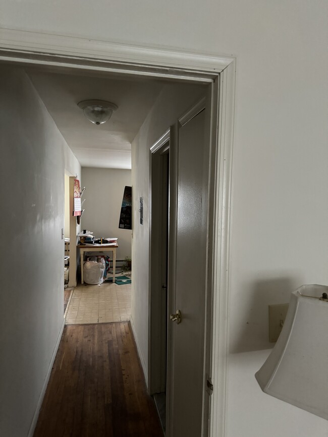 Hallway to bathroom - 414 Birchwood Ct