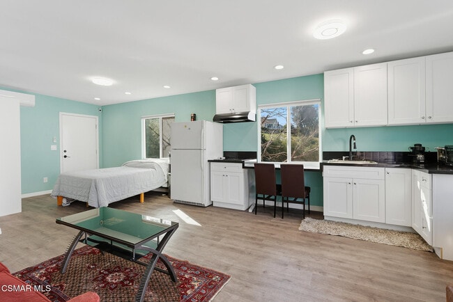 Foto del edificio - 263 McKnight Rd