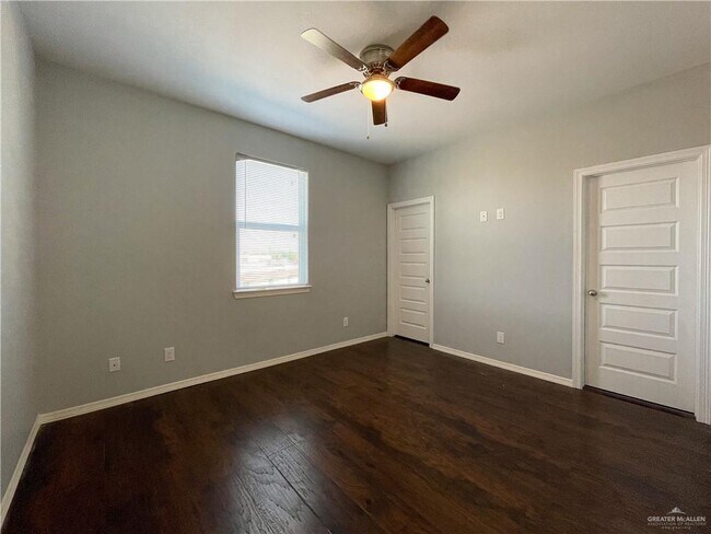 Foto del edificio - 521 N Cynthia St