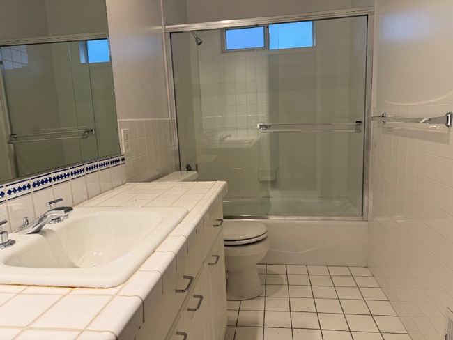 Building Photo - 1941 Perry Ave