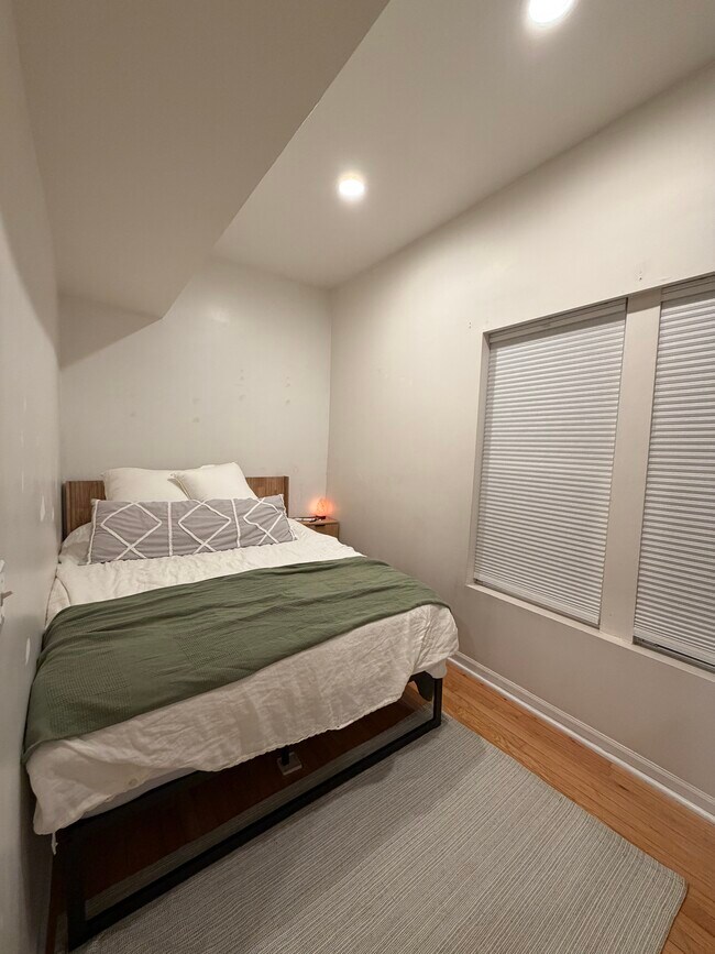 Foto del edificio - 2614 W Thomas St