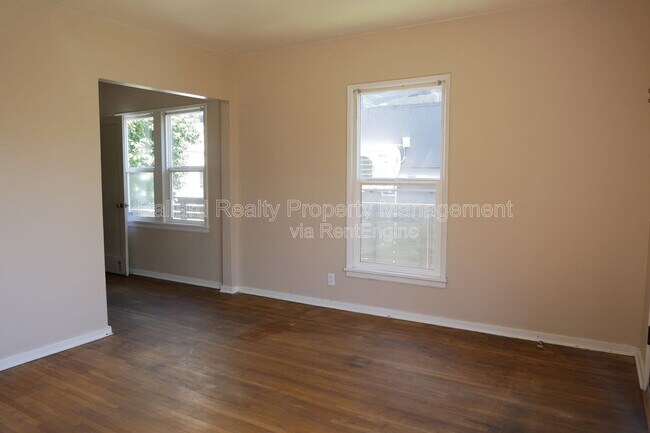 Building Photo - 1406 NW 61st St