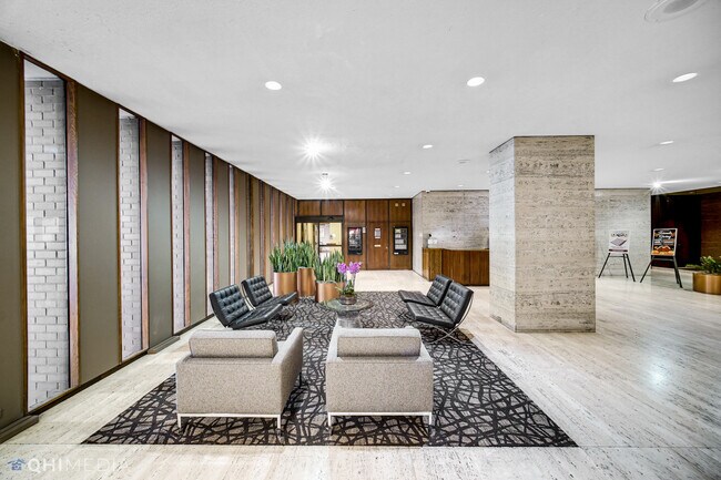 Foto del edificio - 6033 N Sheridan Rd