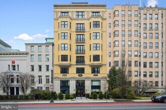 Building Photo - 1108 16th St NW