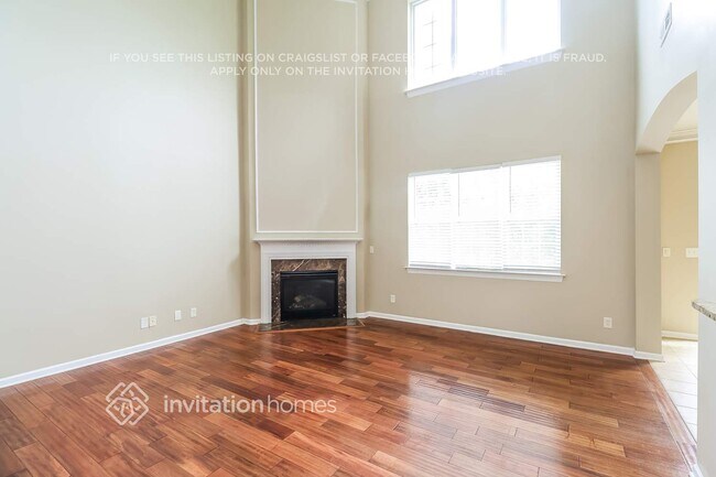 Foto del edificio - 1501 Ridgehaven Rd