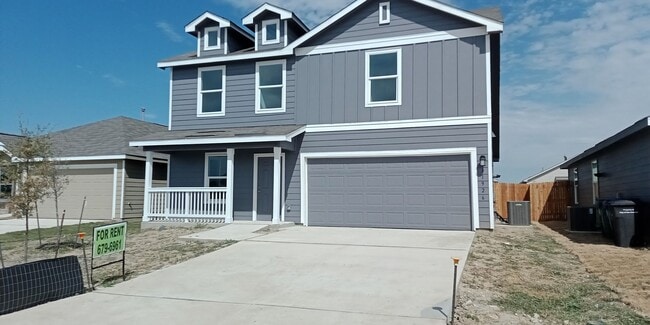 Spacious 4 Bed / 2.5 Bath Home - Spacious 4 Bed / 2.5 Bath Home