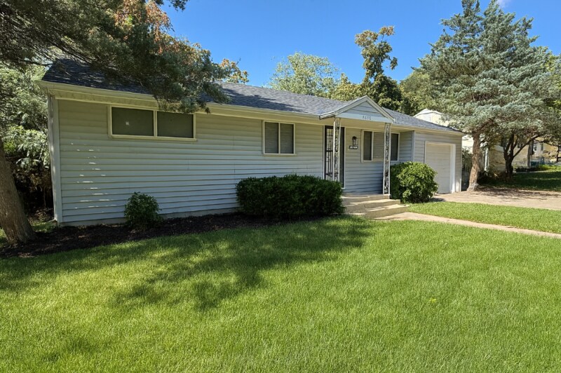 Foto principal - 8616 Winchester Ave
