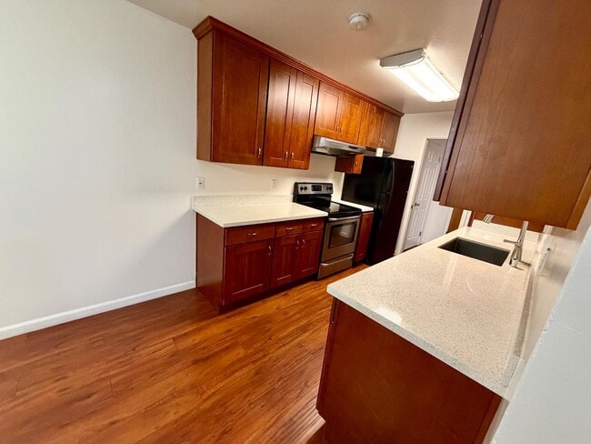 Foto del edificio - 3588 Payne Ave