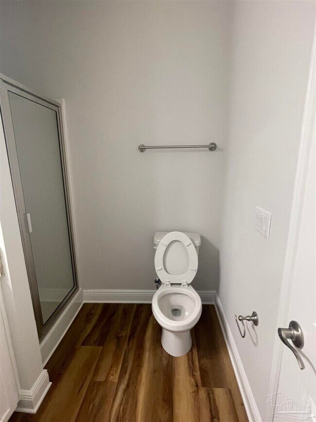 Foto del edificio - 384 Hilburn Ln