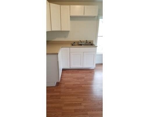 Building Photo - 5 Mt Guyot St