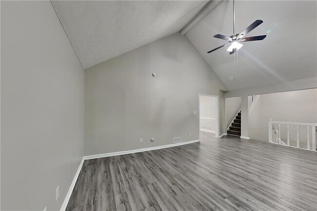Building Photo - 174 Fox Dr