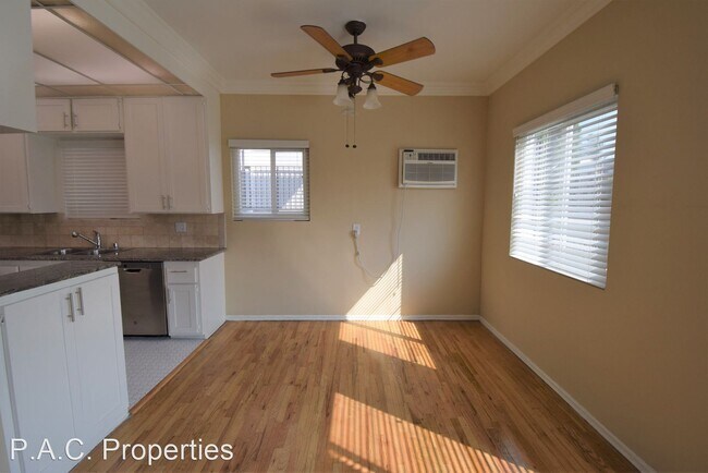 Building Photo - 3 br, 2 bath Apartment - 12427 Riverside D...