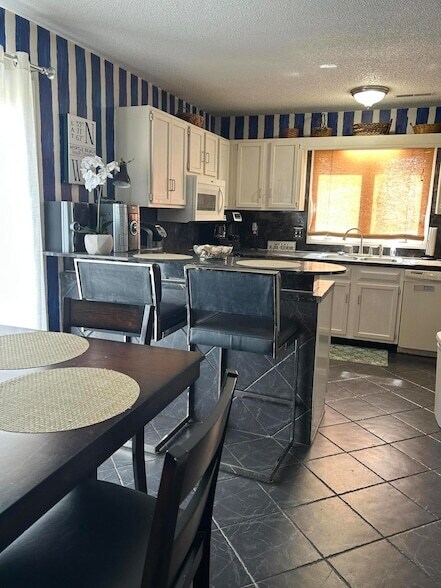 Foto del edificio - 35 Foxcroft Ln