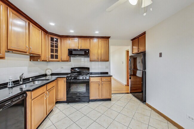 Foto del edificio - 4933 N Lester Ave