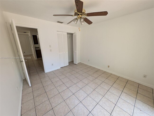 Foto del edificio - 915 Turtle Cove Ln