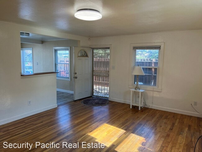 Building Photo - 4 br, 2 bath House - 2717 21st St.
