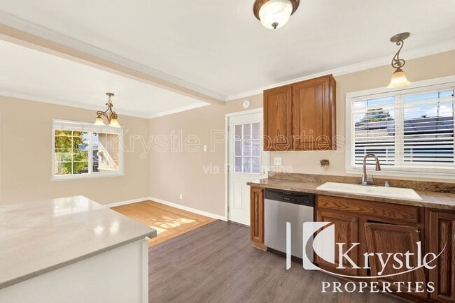 Foto del edificio - 342 Los Altos Pl