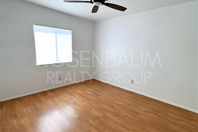 Building Photo - Charming 2-bedrooms, 1-bath condo in the h...