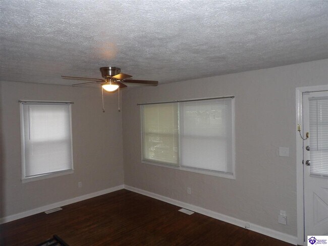 Building Photo - 513 Lee Rd