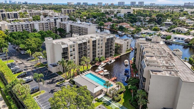 Foto del edificio - 20 Royal Palm Way