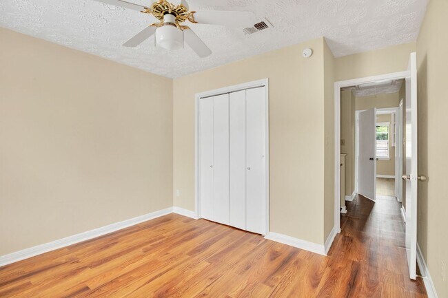 Foto del edificio - 9052 Wilcrest Dr