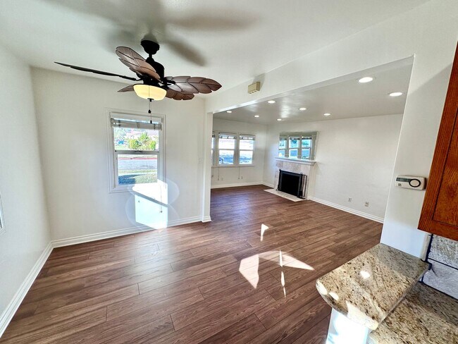Building Photo - Beautiful home on a quiet tree-lined street