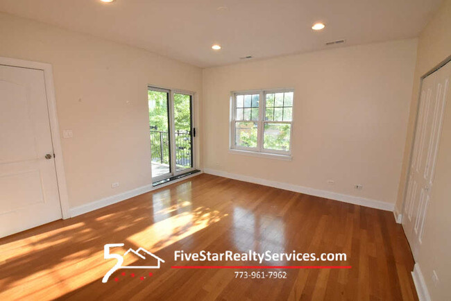 Primary Bedroom - 3705 N Kedzie Ave.