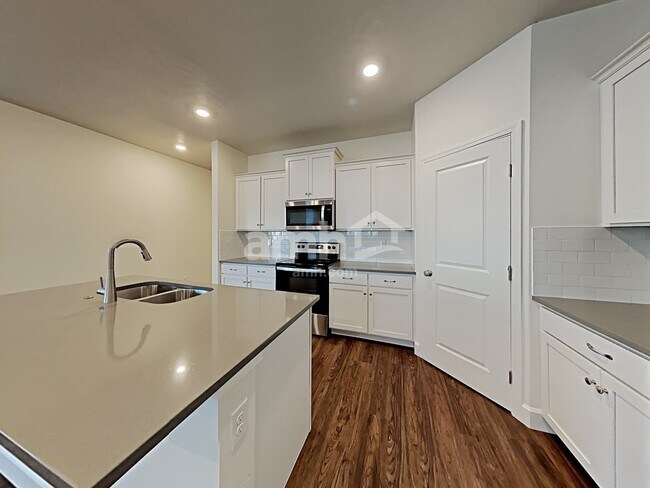 Foto del edificio - 5124 W Bellevue St