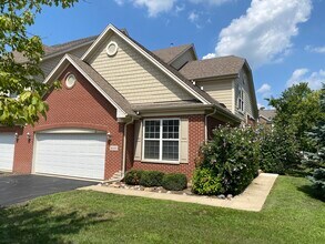 Building Photo - 10S401 Carrington Cir