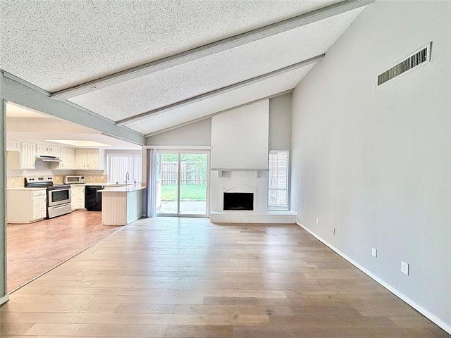 Foto del edificio - 1818 Linda Ln