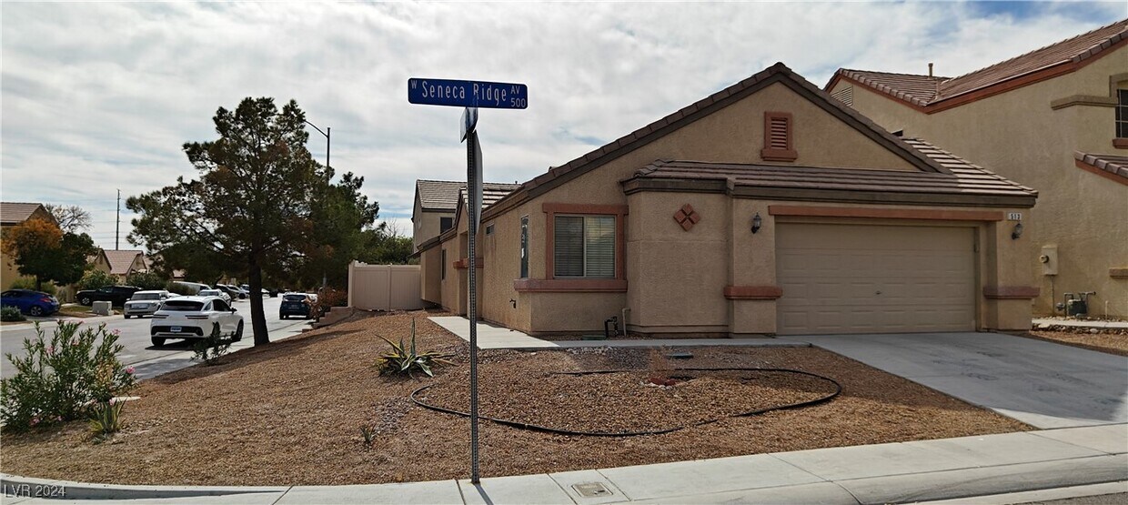 513 W Seneca Ridge Ave, North Las Vegas, NV 89084 House Rental in