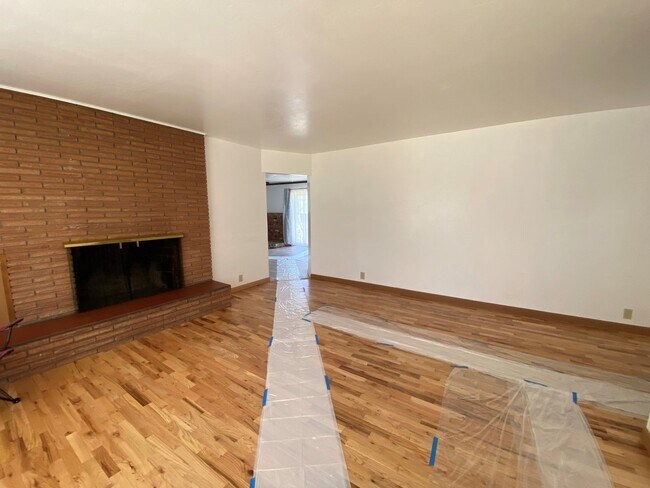 Foto del edificio - 3 Bedroom Hucrest Home!