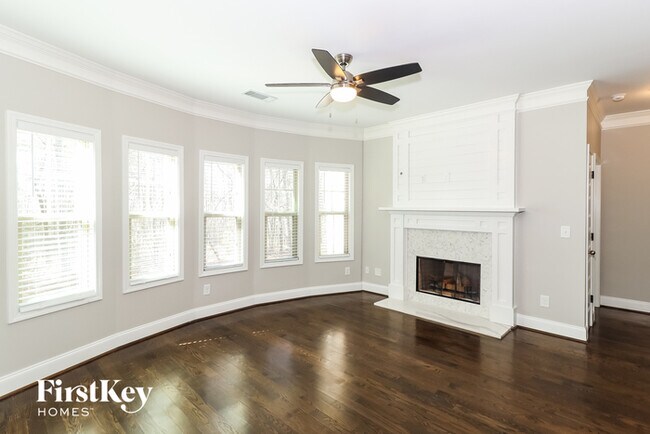 Building Photo - 1120 Grayson Oaks Dr