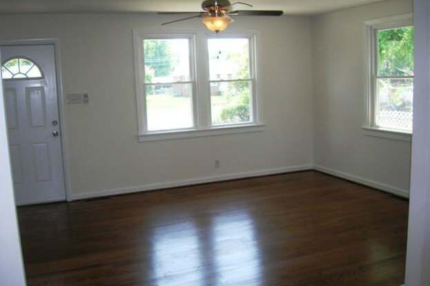 Building Photo - 2212 Beau Ln