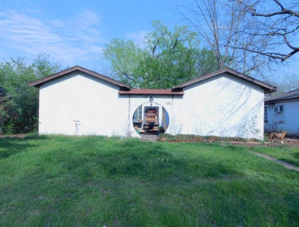 101 S Lowry St, Stillwater, OK 74074 Townhome Rentals in Stillwater