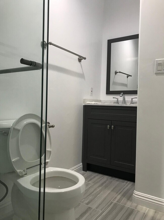 Building Photo - 1129 Euclid Ave